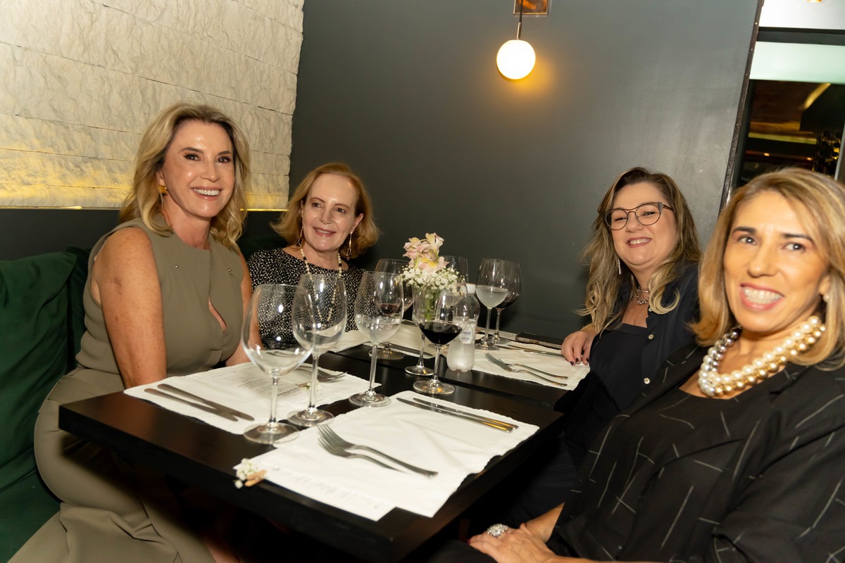 ANIVERSÁRIO - VERA PÓVOAS · Samantha Retratista