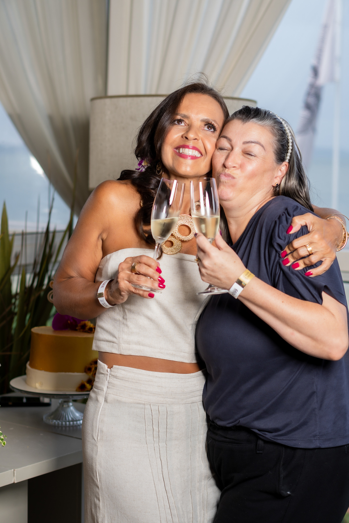 Lucrécia 50 anos! Folha BEACH - JURERÊ INTERNACIONAL · Samantha Retratista