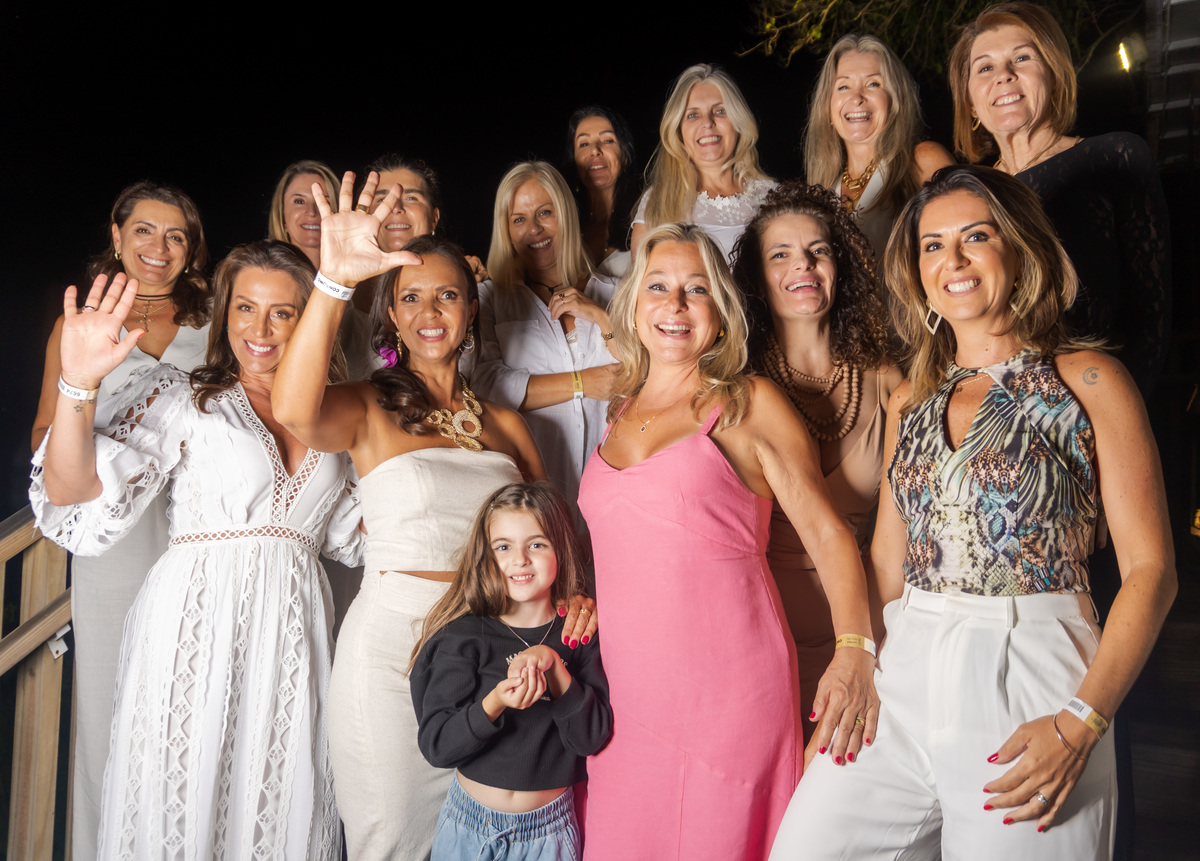Lucrécia 50 anos! Folha BEACH - JURERÊ INTERNACIONAL · Samantha Retratista