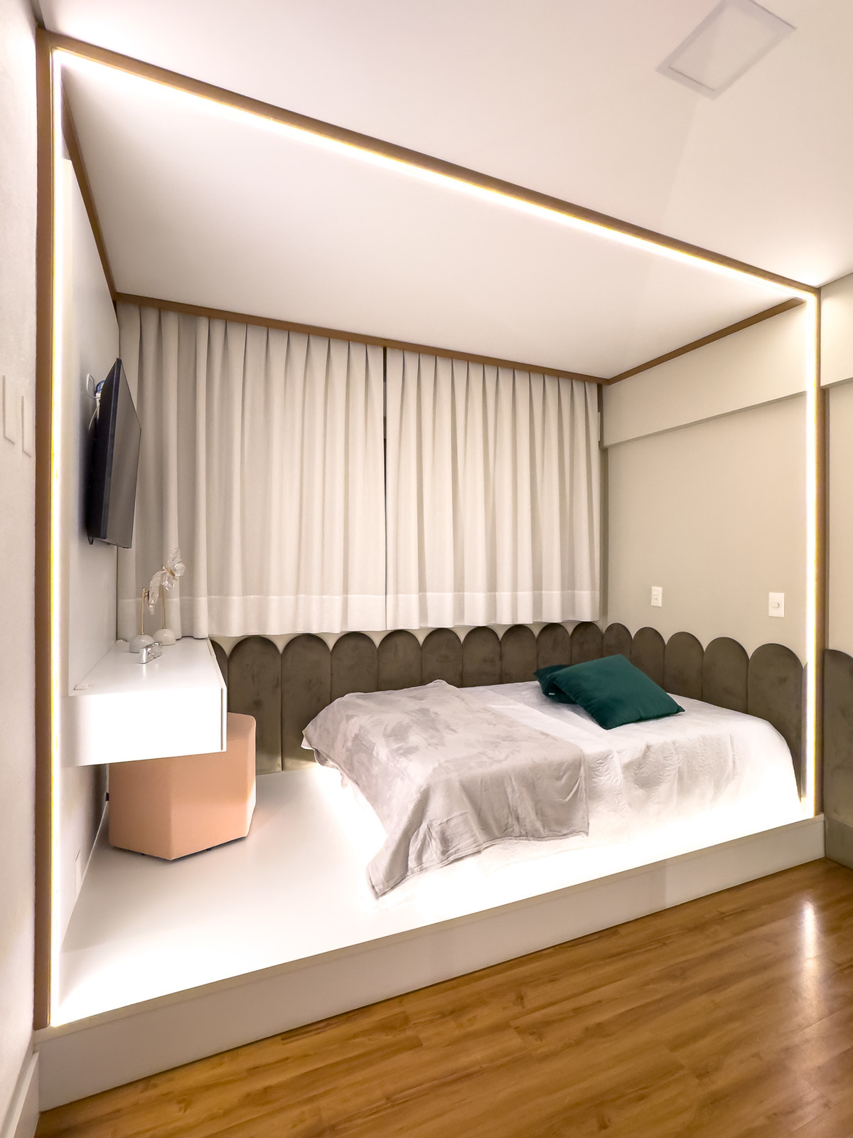 APARTAMENTO FRENTE MAR · Samantha Retratista