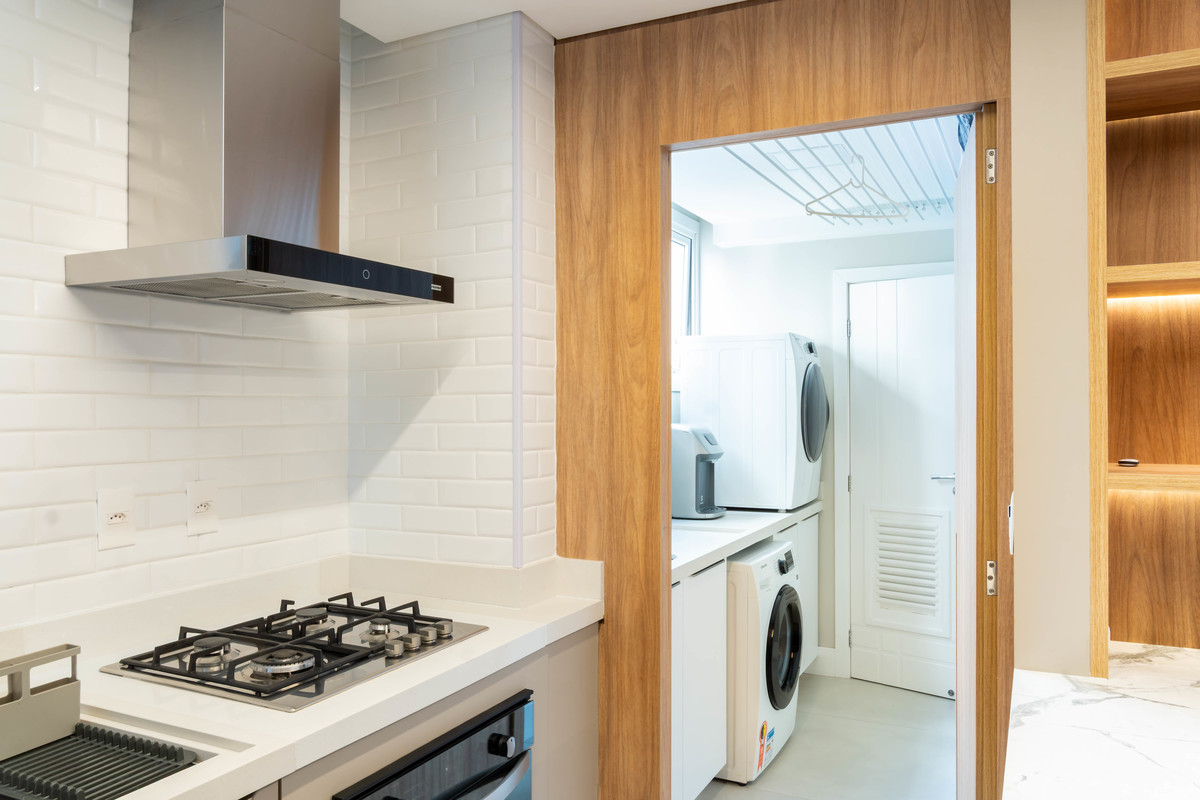 APARTAMENTO FRENTE MAR · Samantha Retratista