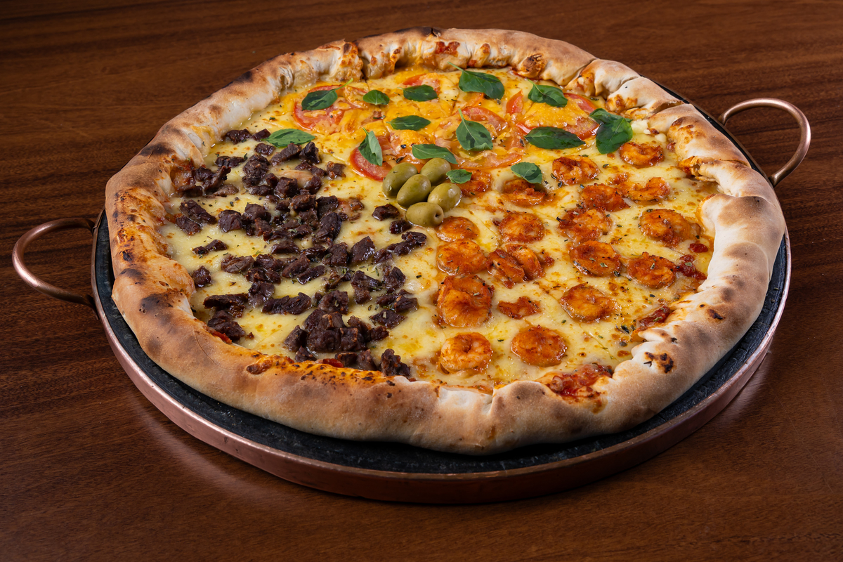Pizzaria Estrela da Ilha - fotos para cardápios/plataformas digitais (sabores únicos e combos). · Samantha Retratista