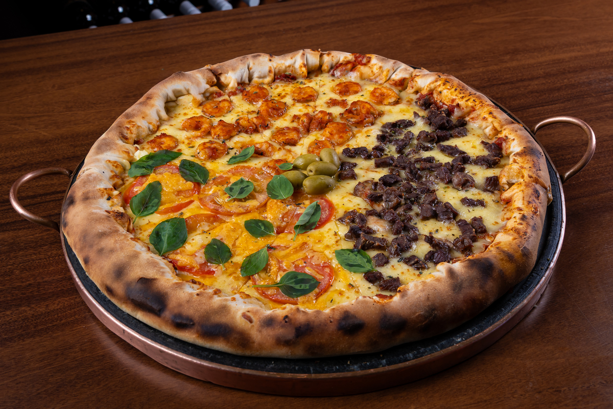 Pizzaria Estrela da Ilha - fotos para cardápios/plataformas digitais (sabores únicos e combos). · Samantha Retratista