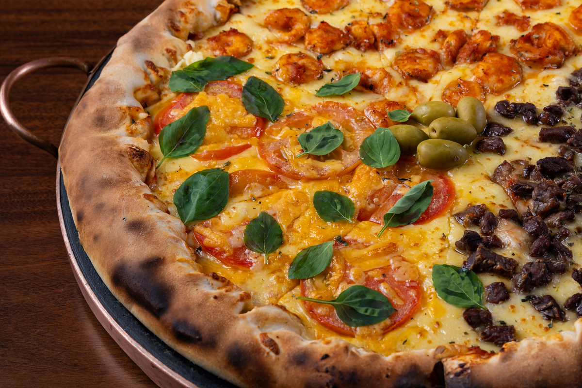 Pizzaria Estrela da Ilha - fotos para cardápios/plataformas digitais (sabores únicos e combos). · Samantha Retratista