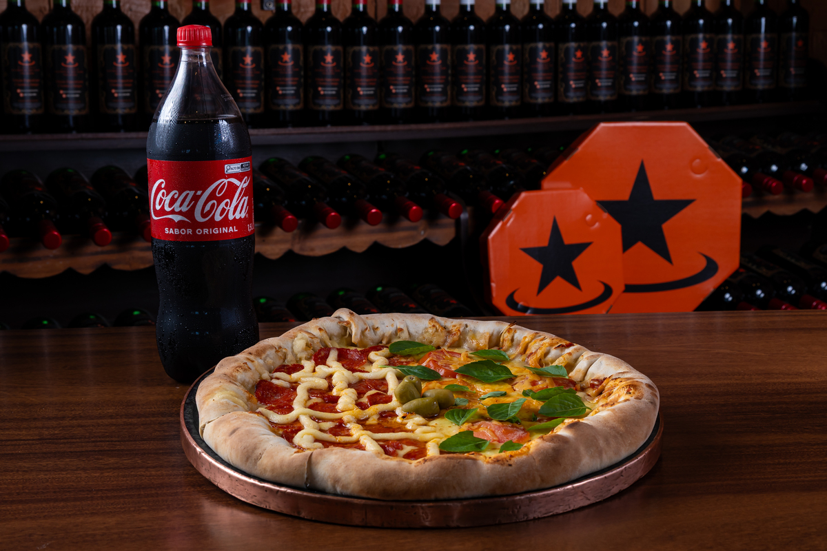 Pizzaria Estrela da Ilha - fotos para cardápios/plataformas digitais (sabores únicos e combos). · Samantha Retratista