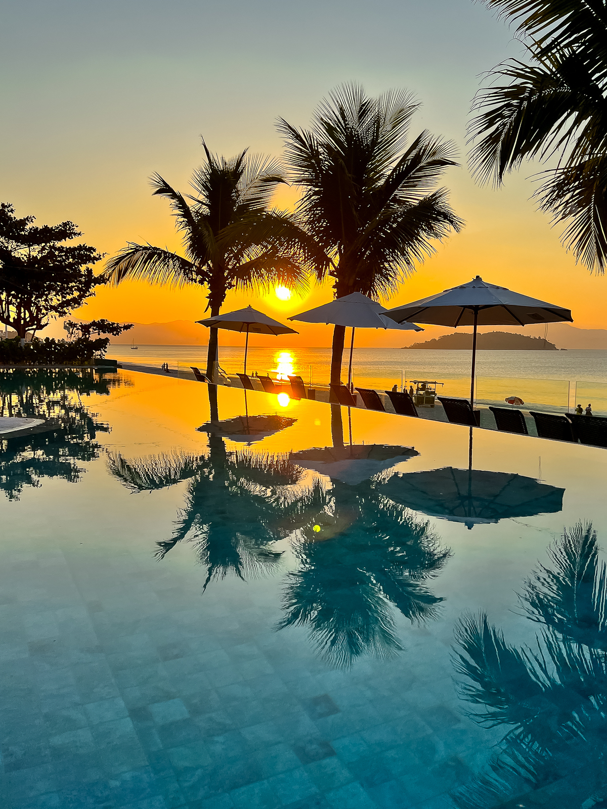 PALACE PRAIA HOTEL · Samantha Retratista