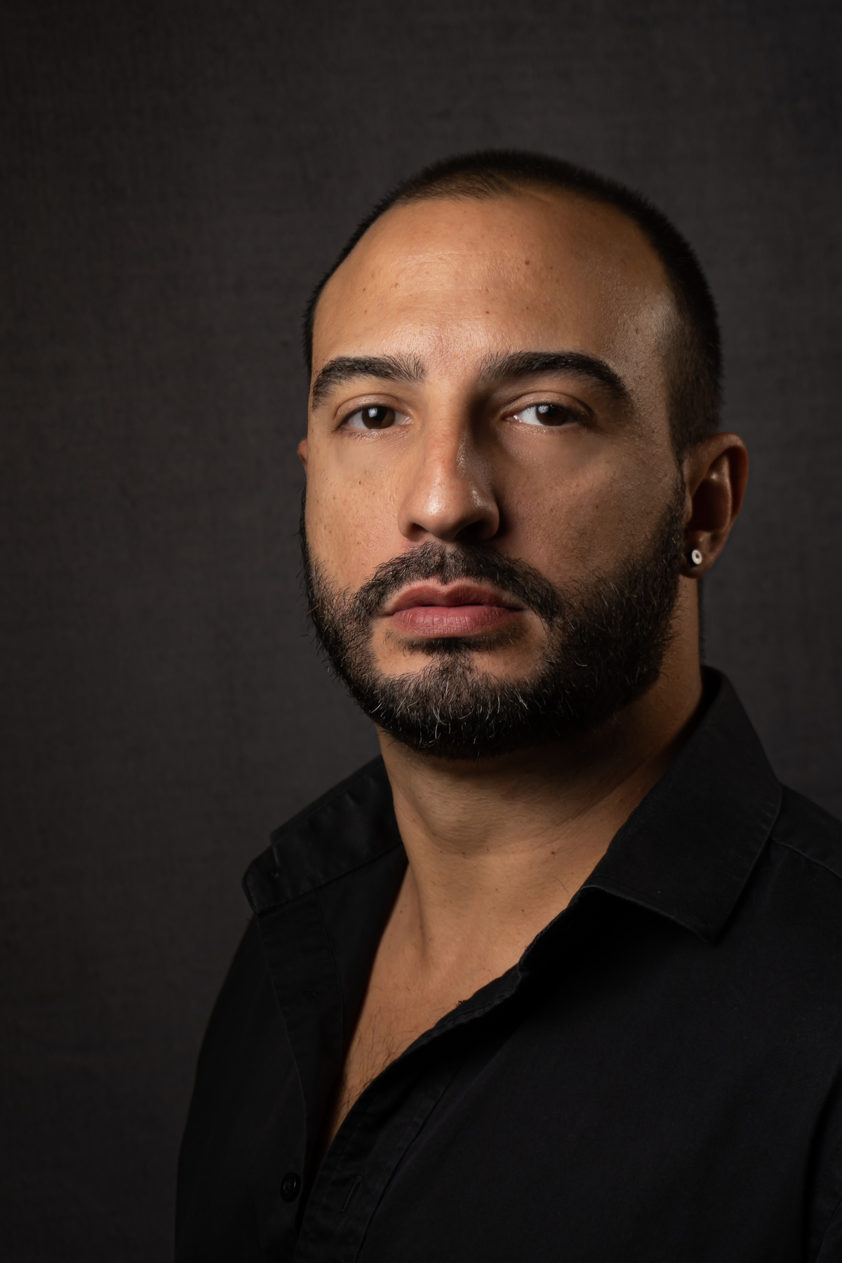 Tiago Brittes - Cabeleireiro e maquiador profissional - expert em noivas · Samantha Retratista