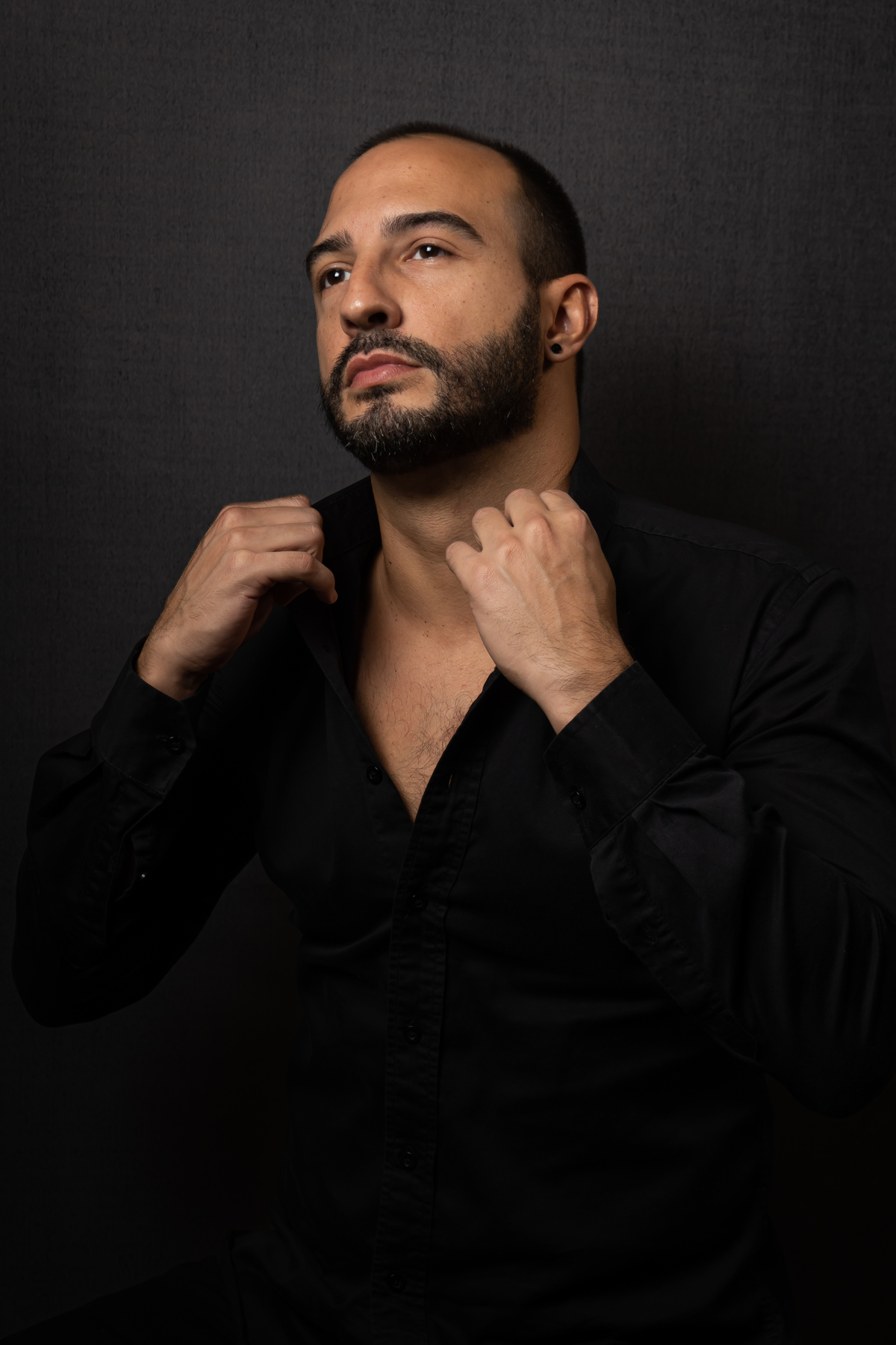 Tiago Brittes - Cabeleireiro e maquiador profissional - expert em noivas · Samantha Retratista
